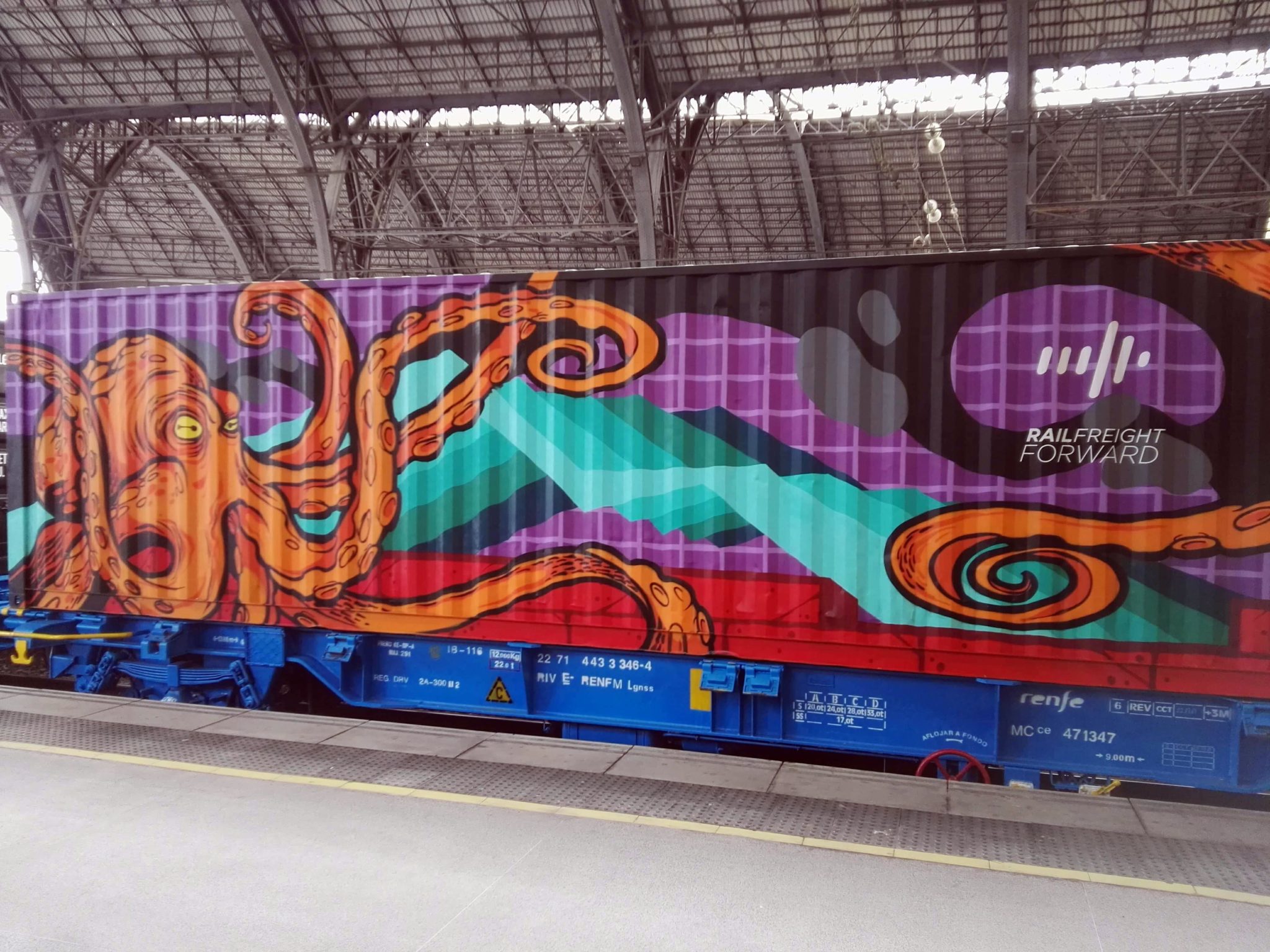 Riseone Noah's train Street art